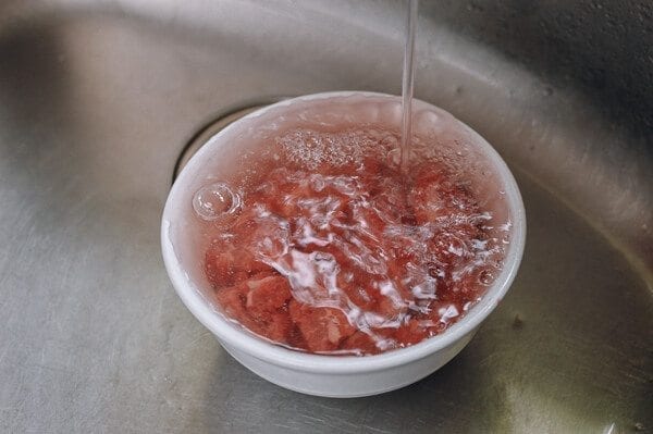 Sichuan Boiled Beef (Shuizhu Niurou), by bmeteor.aiodimecu.cf