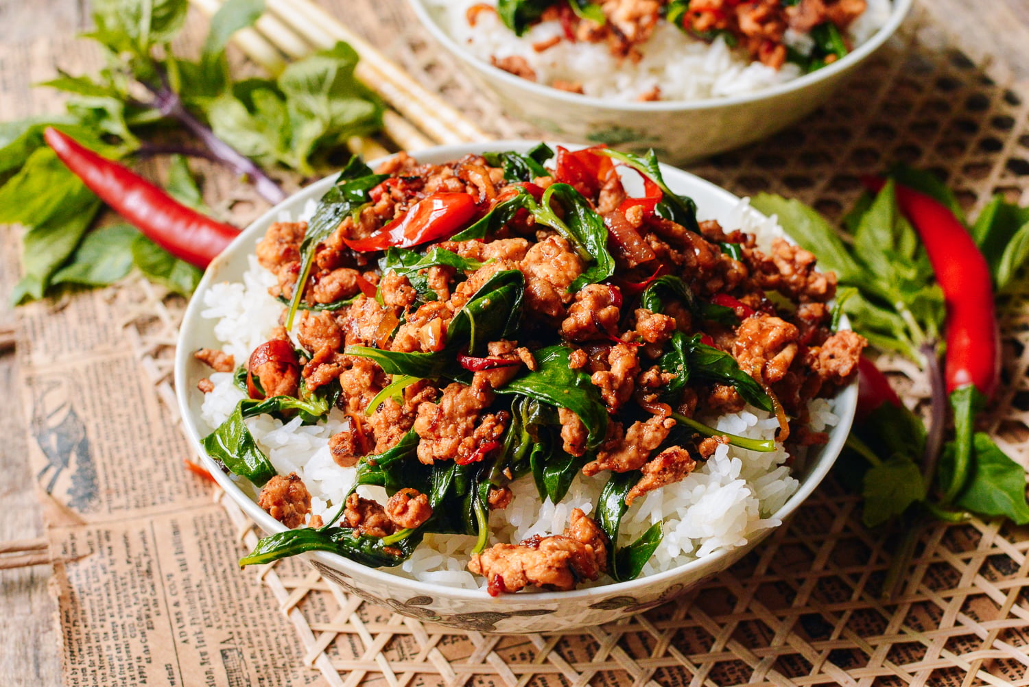 Thai Basil Chicken (Easy Gai Pad Krapow), by bmeteor.aiodimecu.cf