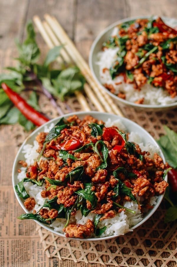 Thai Basil Chicken (Easy Gai Pad Krapow), by bmeteor.aiodimecu.cf