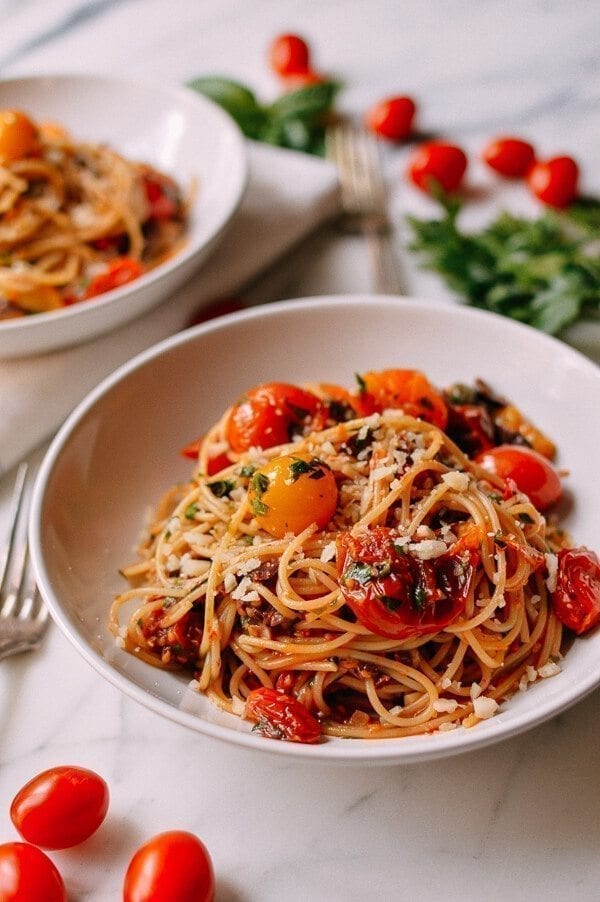 Roasted Cherry Tomato Pasta Puttanesca, by bmeteor.aiodimecu.cf