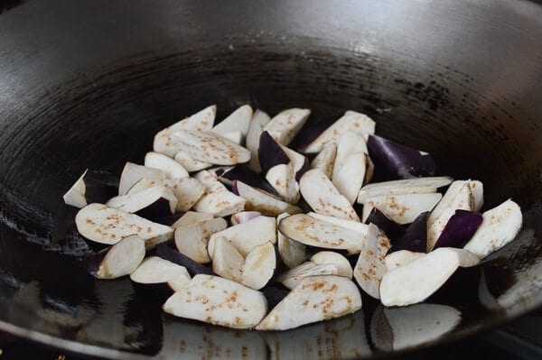 Thai Eggplant Stir-fry with Chicken & Basil, by bmeteor.aiodimecu.cf