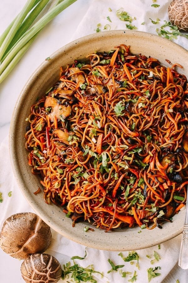 Caramelized Soy Sauce Noodles with Sweet Potato & Mushrooms, by bmeteor.aiodimecu.cf