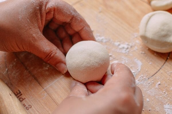 Cantonese Steamed Custard Buns (Nai Wong Bao), by bmeteor.aiodimecu.cf