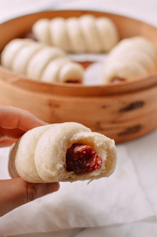 Chinese Sausage Buns (Lop Cheung Bao), by bmeteor.aiodimecu.cf