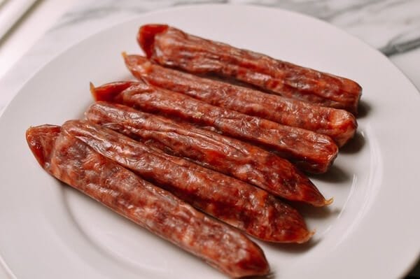 Chinese Sausage Buns (Lop Cheung Bao), by bmeteor.aiodimecu.cf