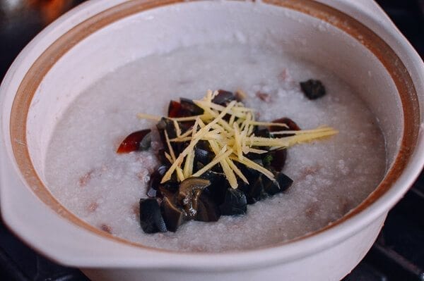 Adding ginger and thousand year old egg to congee, by bmeteor.aiodimecu.cf