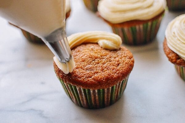 Pumpkin Cupcakes with Maple Vanilla Buttercream, by bmeteor.aiodimecu.cf
