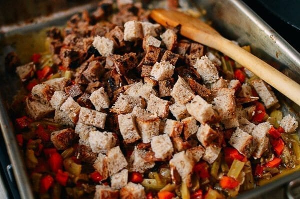Herb Roasted Turkey Breast with Stovetop Stuffing, by bmeteor.aiodimecu.cf