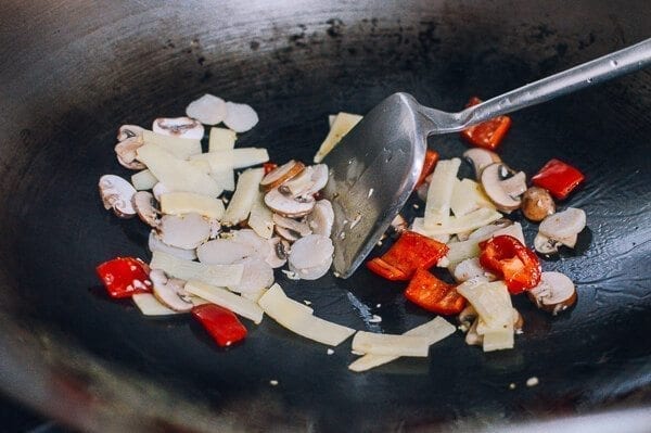 Roast Pork with Chinese Vegetables, by bmeteor.aiodimecu.cf