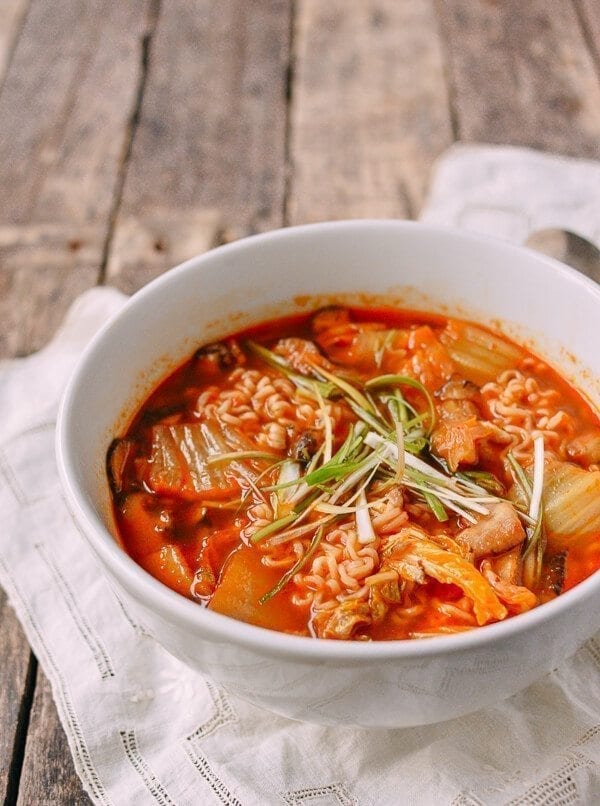 Quick and Easy Kimchi Ramen, by bmeteor.aiodimecu.cf