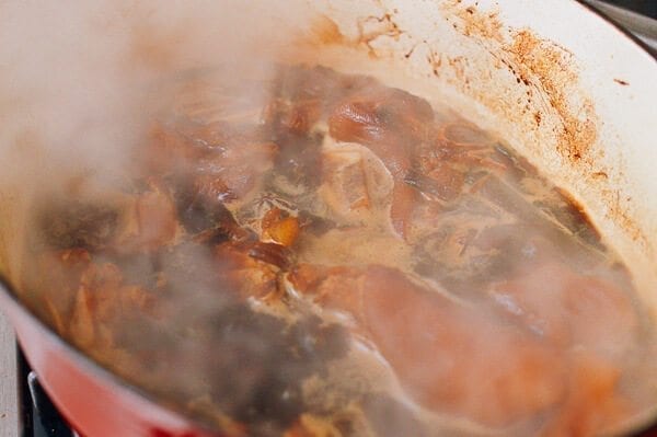 Braised Pork Trotters with Soybeans, by bmeteor.aiodimecu.cf