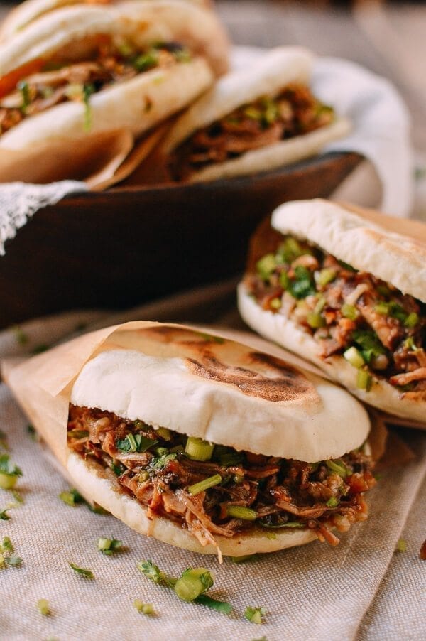 Chinese Hamburger, Rou Jia Mo 肉夹馍, by bmeteor.aiodimecu.cf