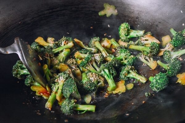 Takeout-Style Broccoli with Garlic Sauce, by bmeteor.aiodimecu.cf