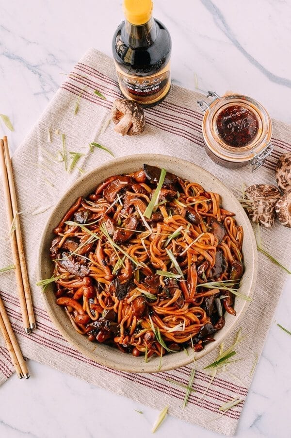 Soy Sauce Braised Wild Mushroom Noodles, by bmeteor.aiodimecu.cf