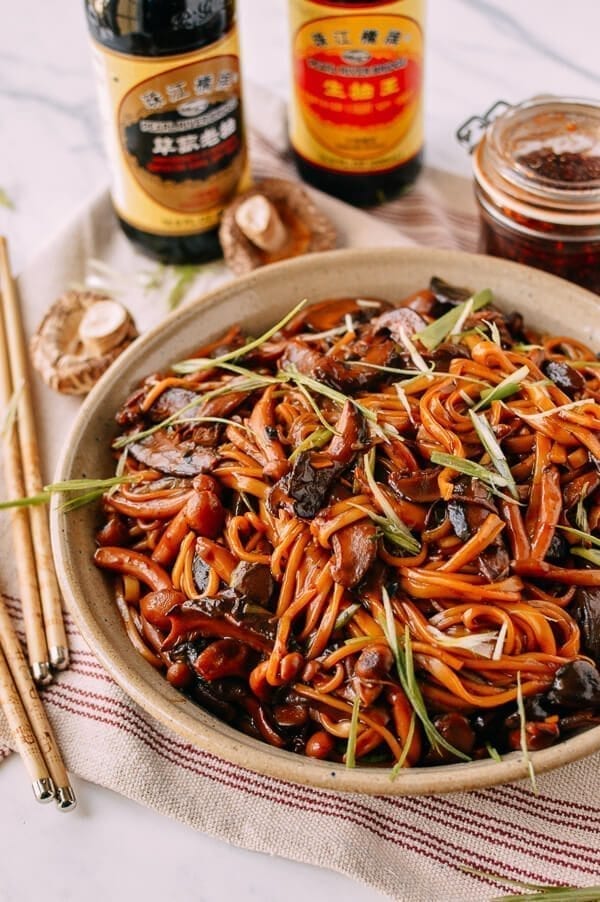 Soy Sauce Braised Wild Mushroom Noodles, by bmeteor.aiodimecu.cf