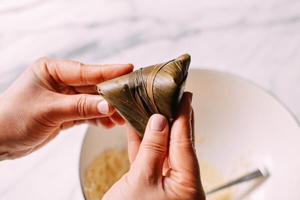 Jianshui Zong (Alkaline Rice Dumplings - 碱水粽), by bmeteor.aiodimecu.cf
