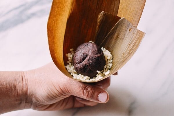 Jianshui Zong (Alkaline Rice Dumplings - 碱水粽), by bmeteor.aiodimecu.cf