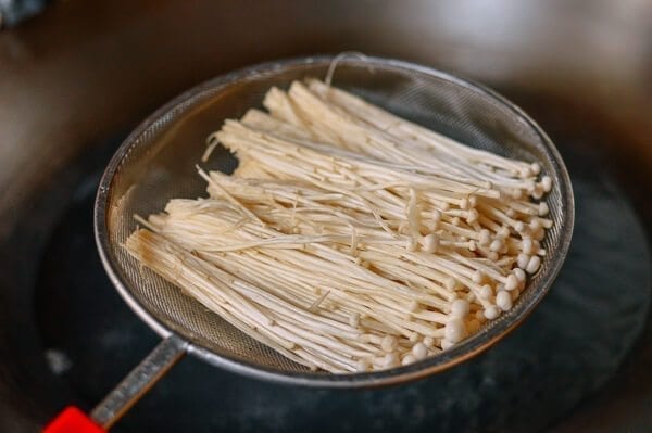 Enoki Mushrooms with Garlic & Scallion Sauce, by bmeteor.aiodimecu.cf