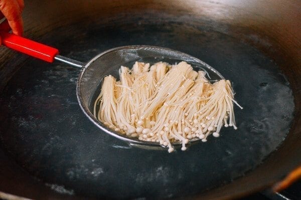 Enoki Mushrooms with Garlic & Scallion Sauce, by bmeteor.aiodimecu.cf