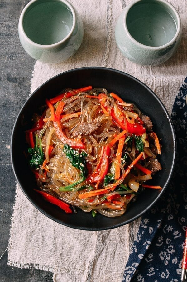 Japchae with beef and vegetables, by bmeteor.aiodimecu.cf