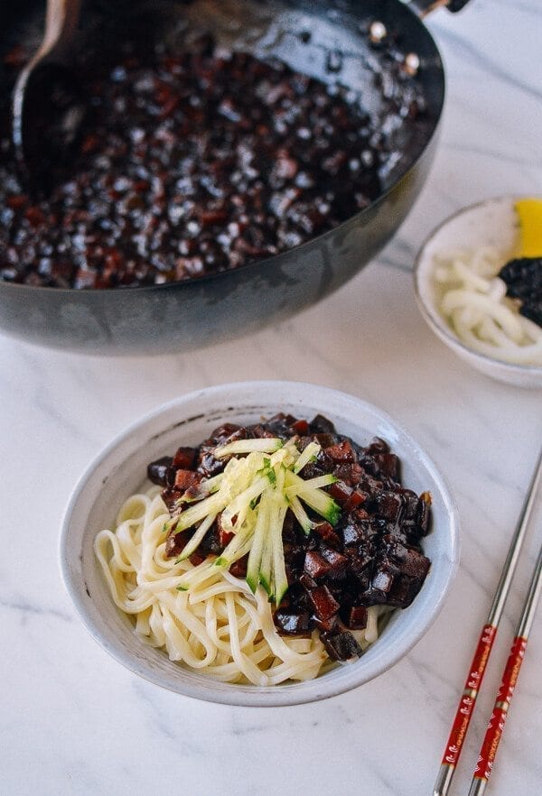 Korean Black Bean Noodles (Jajangmyeon), by bmeteor.aiodimecu.cf