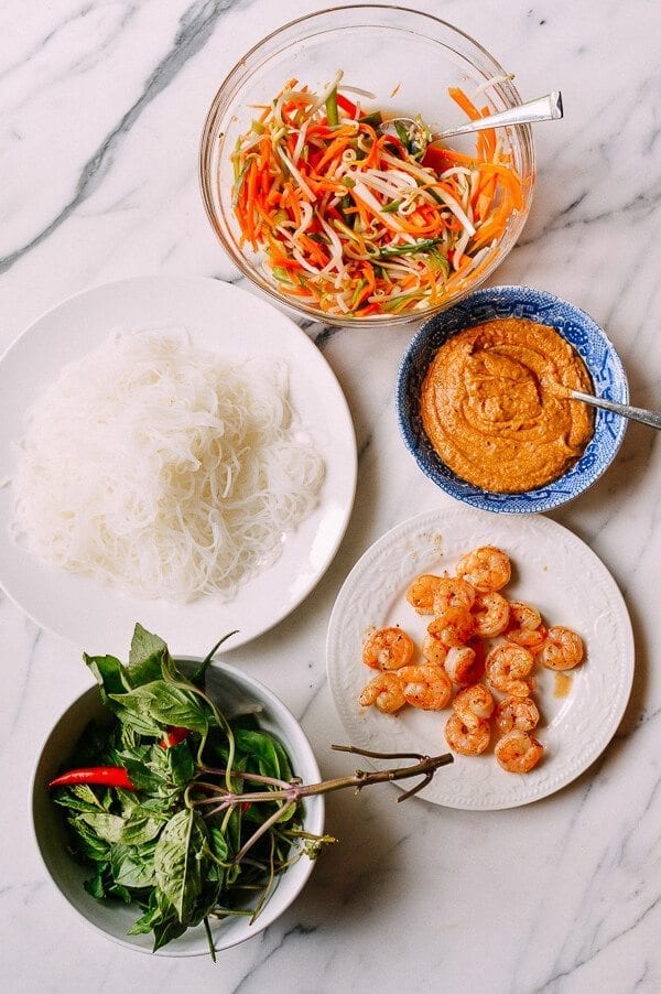 Vietnamese Summer Rolls with Seared Shrimp, by bmeteor.aiodimecu.cf