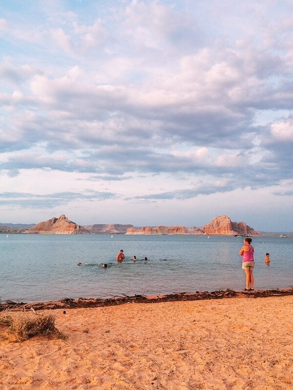 Lake Powell Beach, by bmeteor.aiodimecu.cf