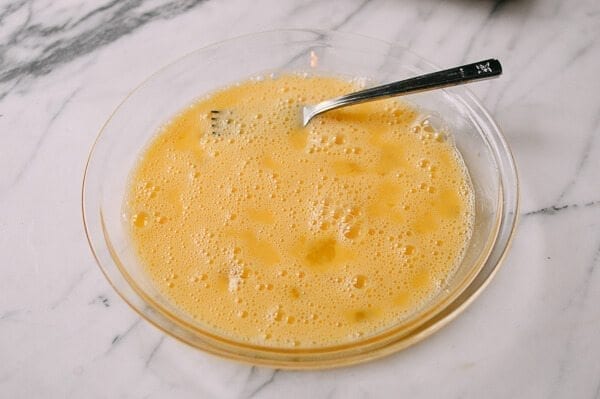 Beaten egg for dredging, by bmeteor.aiodimecu.cf