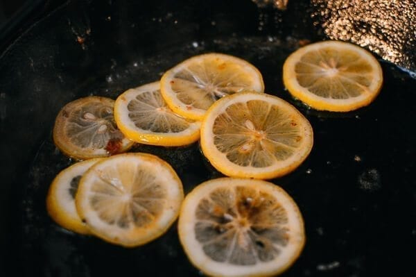 Lemon slices in pan, by bmeteor.aiodimecu.cf