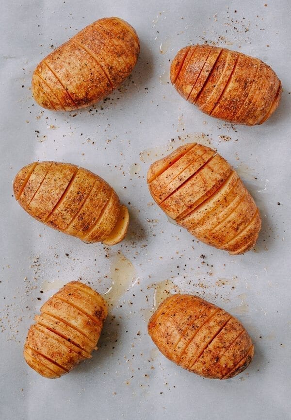 Crispy Hasselback Potatoes with Spicy Bacon Scallion Relish, by bmeteor.aiodimecu.cf