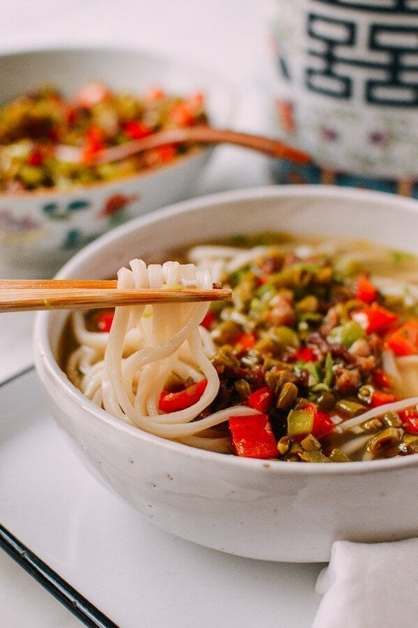 Chinese Pickled Long Bean Noodle Soup, by bmeteor.aiodimecu.cf
