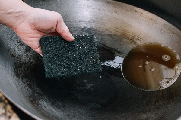 How to Season a Wok and Daily Wok Care by bmeteor.aiodimecu.cf