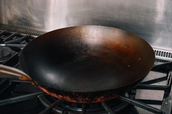 How to Season a Wok and Daily Wok Care by bmeteor.aiodimecu.cf