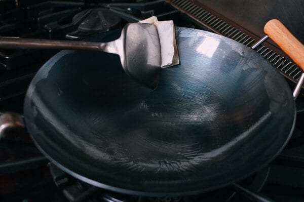 How to Season a Wok and Daily Wok Care by bmeteor.aiodimecu.cf