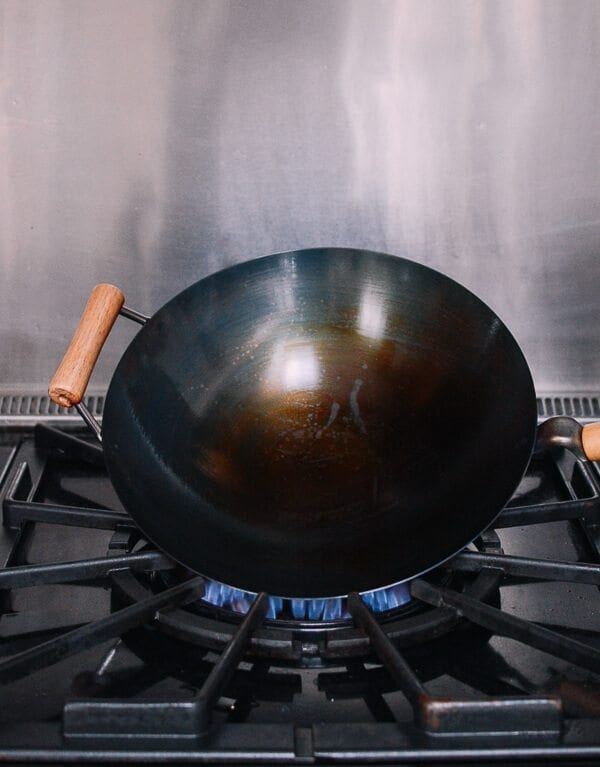 How to Season a Wok and Daily Wok Care by bmeteor.aiodimecu.cf