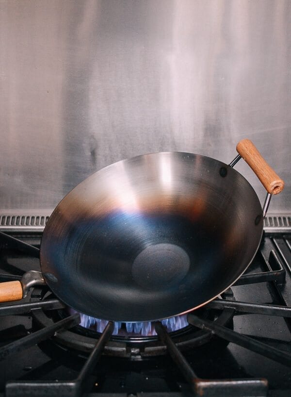 How to Season a Wok and Daily Wok Care by bmeteor.aiodimecu.cf