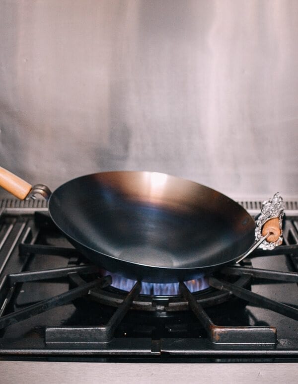 How to Season a Wok and Daily Wok Care by bmeteor.aiodimecu.cf