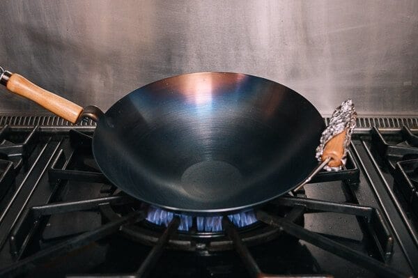 How to Season a Wok and Daily Wok Care by bmeteor.aiodimecu.cf