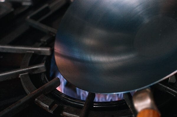 How to Season a Wok and Daily Wok Care by bmeteor.aiodimecu.cf