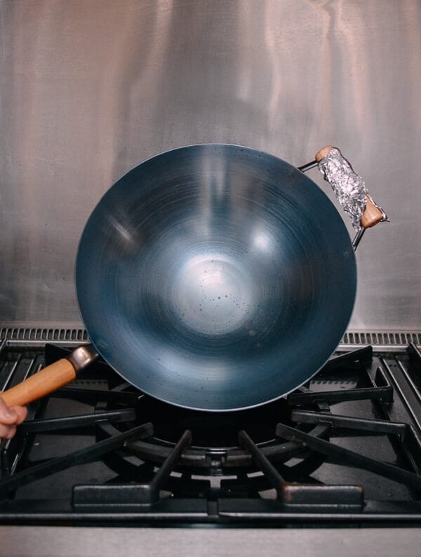 How to Season a Wok and Daily Wok Care by bmeteor.aiodimecu.cf