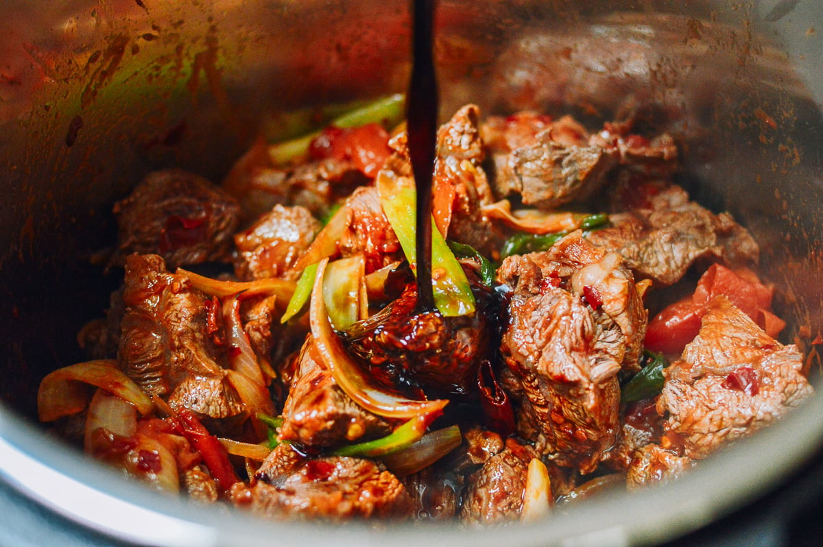 Taiwanese Beef Noodle Soup (Instant Pot), by bmeteor.aiodimecu.cf
