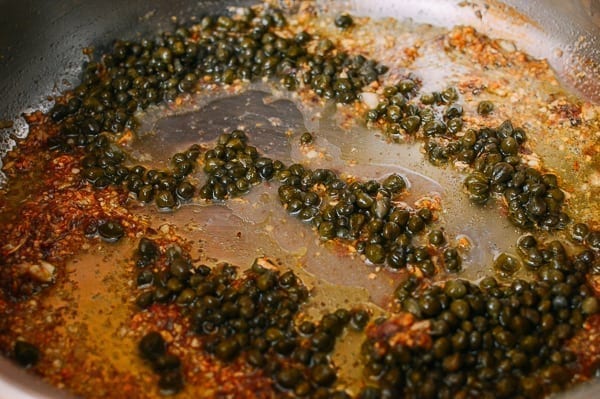 Spaghetti with Breadcrumbs & Anchovies, by bmeteor.aiodimecu.cf