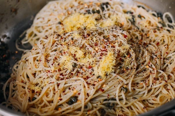 Spaghetti with Breadcrumbs & Anchovies, by bmeteor.aiodimecu.cf