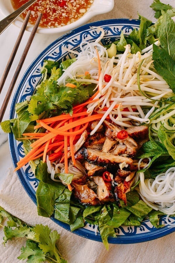 Vietnamese Rice Noodle Salad with Chicken, by bmeteor.aiodimecu.cf