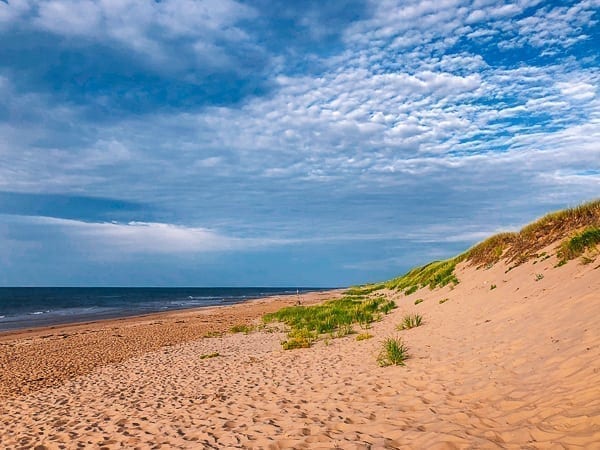 Prince Edward Island Canada - Red Cliffs and Potatoes by bmeteor.aiodimecu.cf