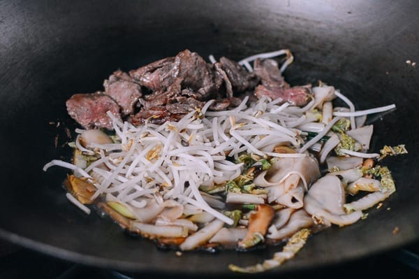 Saucy Beef Chow Ho Fun Noodles, by bmeteor.aiodimecu.cf