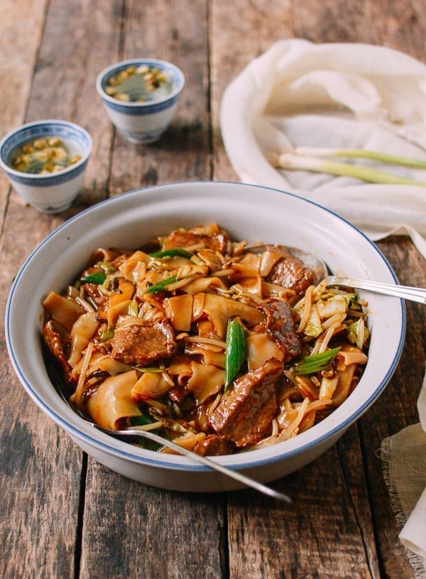 Saucy Beef Chow Ho Fun Noodles, by bmeteor.aiodimecu.cf