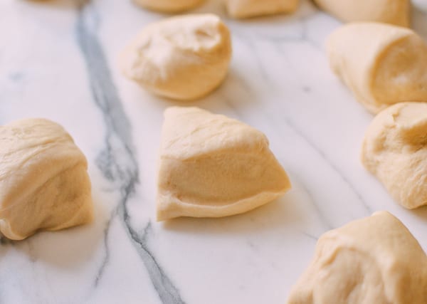 Chinese Pineapple Buns with Roast Pork Filling, by bmeteor.aiodimecu.cf