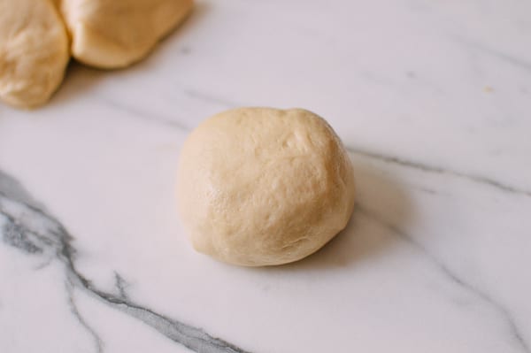 Chinese Pineapple Buns with Roast Pork Filling, by bmeteor.aiodimecu.cf