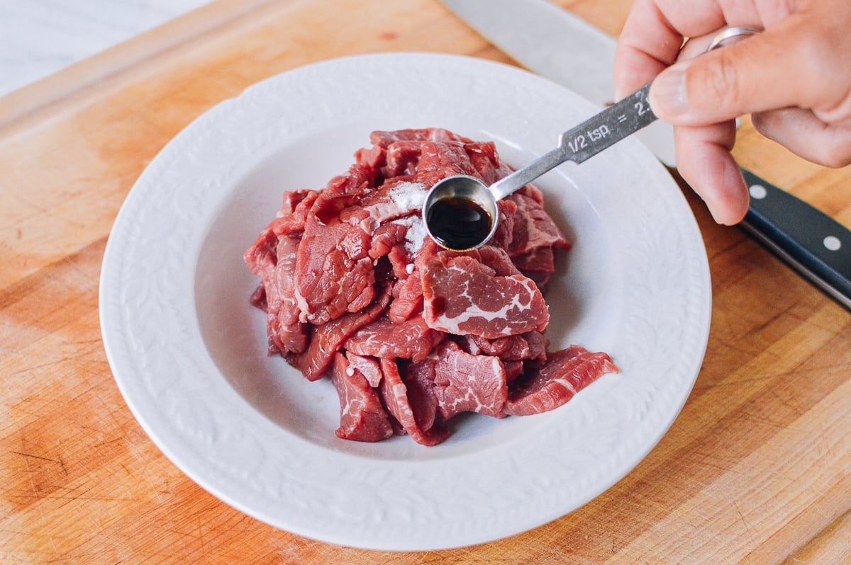 adding oyster sauce marinade to beef by bmeteor.aiodimecu.cf